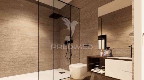 T1 num r/c de um edifício em construção, central - fracção c