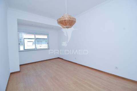 Apartamento t3 | queluz | remodelado | arrendamento