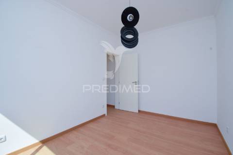 Apartamento t3 | queluz | remodelado | arrendamento