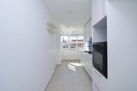 Apartamento t3 | queluz | remodelado | arrendamento