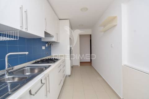 Apartamento t3 | queluz | remodelado | arrendamento