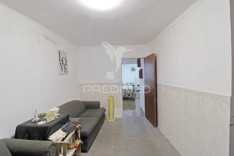 Moradia com espaço comercial no coração de são mateus – vista mar deslumbrante