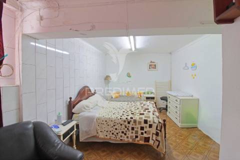 Moradia com espaço comercial no coração de são mateus – vista mar deslumbrante