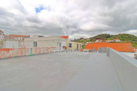 Moradia com espaço comercial no coração de são mateus – vista mar deslumbrante