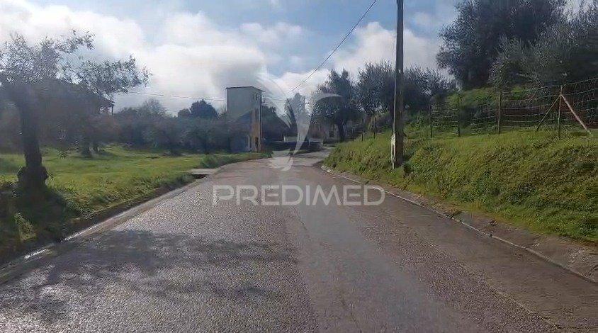 Terreno urbano com viabilidade de construção – lapinha, praia do ribatejo