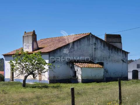 Herdade com elevado potencial de investimento em pavia,mora.