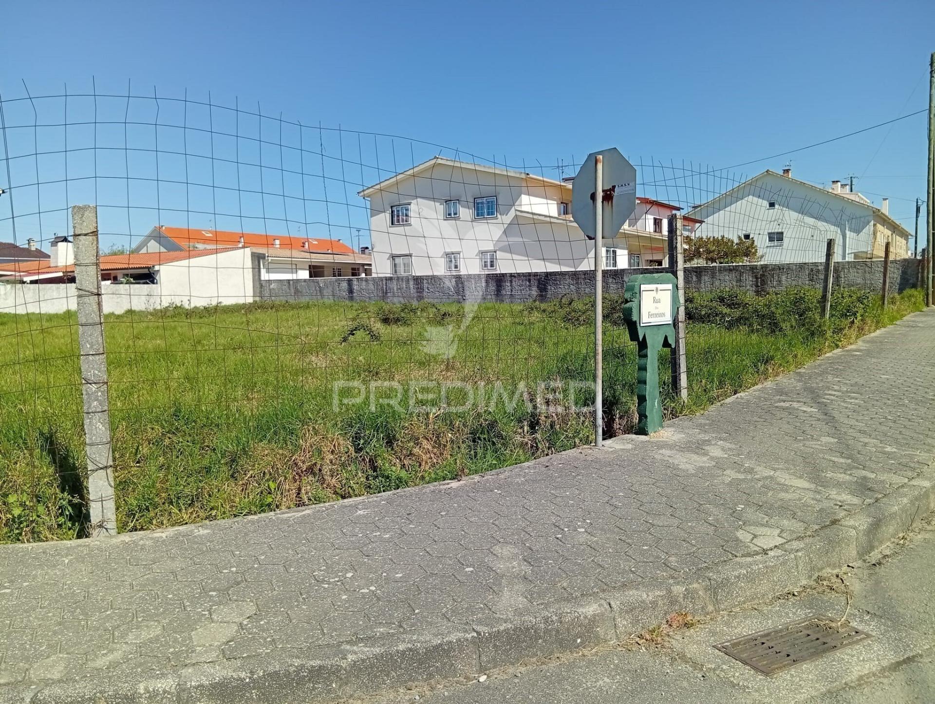 Lote de terreno para construção