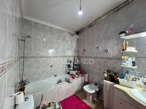 Apartamento t3 em macedo de cavaleiros