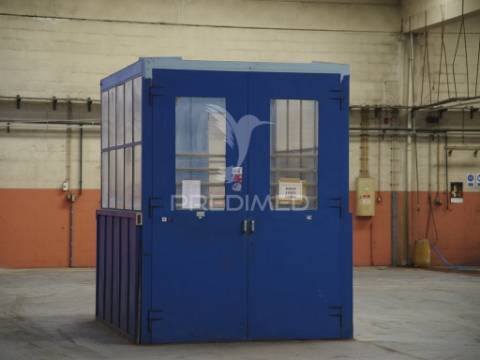 Venda armazém industrial com logradouro, queluz oeiras