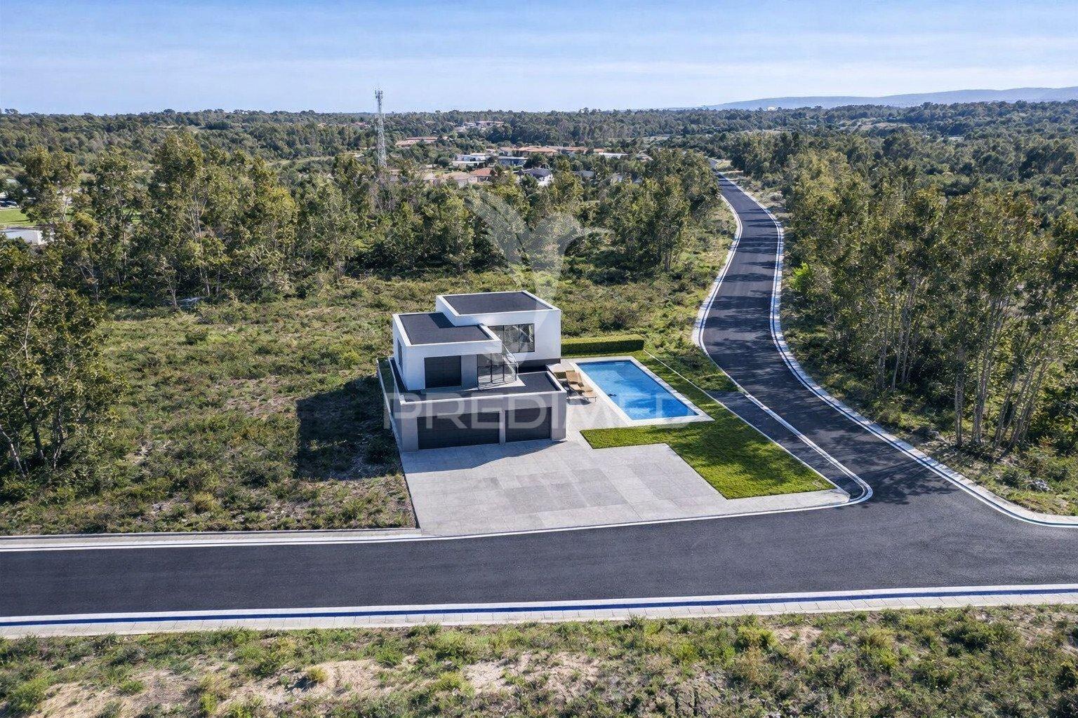 Terreno 400m² com potencial construção 230m² | quinta do anjo