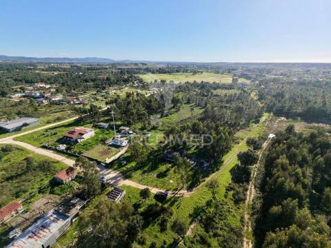 Terreno 400m² com potencial construção 230m² | quinta do anjo