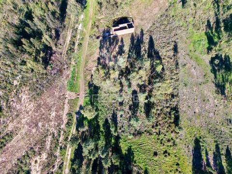 Terreno 400m² com potencial construção 230m² | quinta do anjo