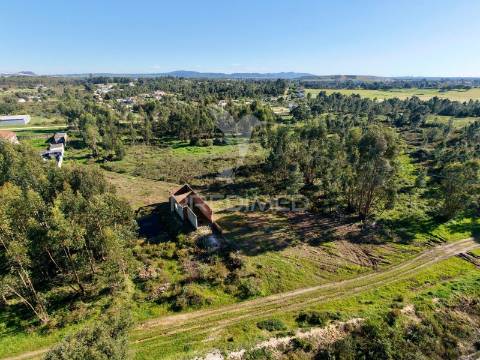 Terreno 400m² com potencial construção 230m² | quinta do anjo