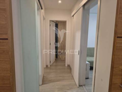 T4 transformado em t3 nos oliviais em lisboa