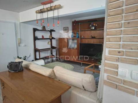 T4 transformado em t3 nos oliviais em lisboa