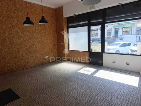 Arrenda-se »» apartamento / loja t1 – r/c  *  zona central de setúbal | elevado movimento