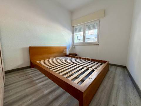 Apartamento t3 com quintal setúbal