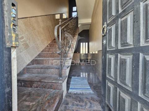 Exclusivo apartamento t4 com varandas e terraço a 500m da praia fluvial – gaio rosário