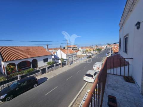 Exclusivo apartamento t4 com varandas e terraço a 500m da praia fluvial – gaio rosário