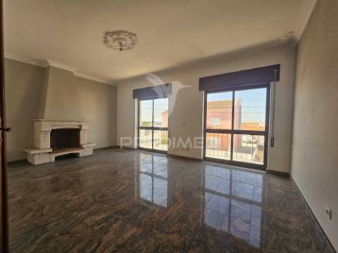 Exclusivo apartamento t4 com varandas e terraço a 500m da praia fluvial – gaio rosário