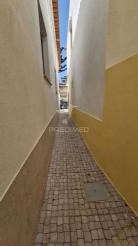 Moradia t1 totalmente remodelada e equipada para arrendamento