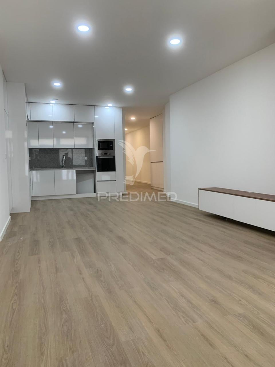 Apartamento t3 barão do corvo