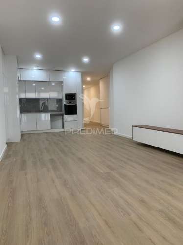 Apartamento t3 barão do corvo