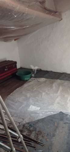 Casa r/chão e 1º andar, alpalhão, nisa