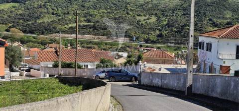 Terreno rústico bucelas com vinha e furo