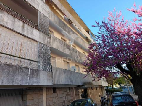 Apartamento t4 espaçoso em zona privilegiada de elvas