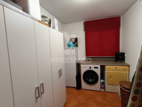 Apartamento t4 espaçoso em zona privilegiada de elvas