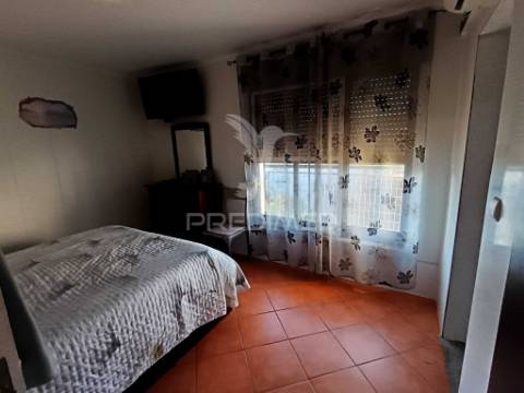 Apartamento t4 espaçoso em zona privilegiada de elvas