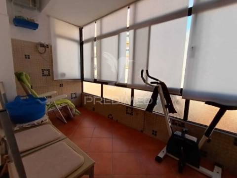 Apartamento t4 espaçoso em zona privilegiada de elvas