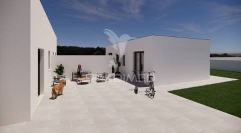 Moradia t3 em bonsucesso aradas