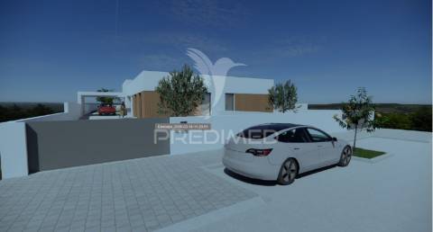 Moradia t3 em bonsucesso aradas