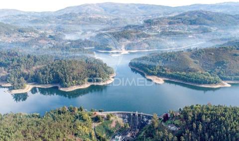 ? moradia geminada t2+1 no gerês – junto à barragem de salamonde ?
