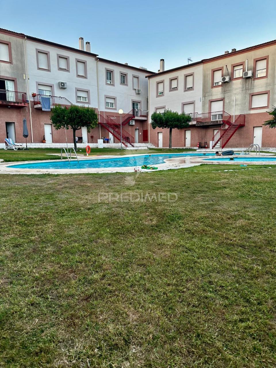 Moradia t4 condominio privado