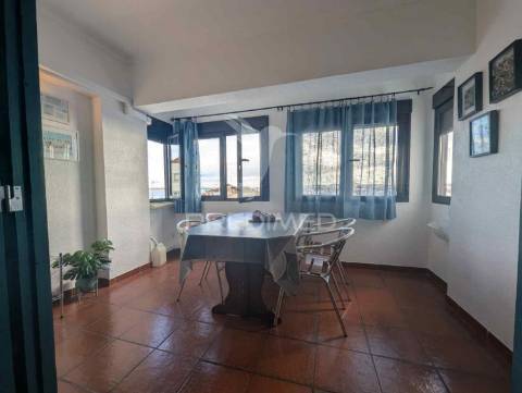 T1 espaçoso, todo equipado e mobilado, 5º andar, vista rio