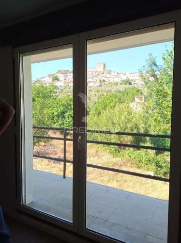 Quintinha com moradia recente