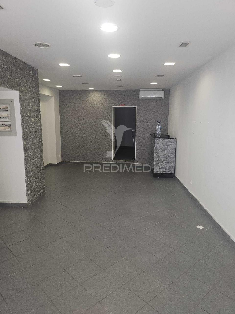 Loja no centro de elvas - comércio- serviços