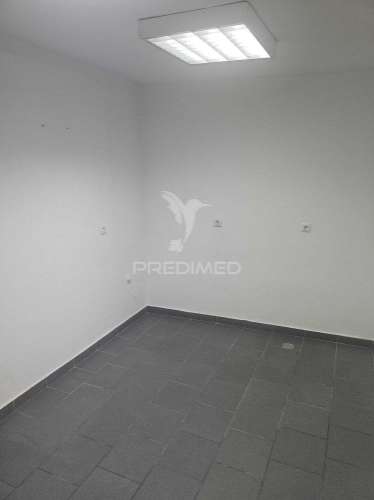 Loja no centro de elvas - comércio- serviços