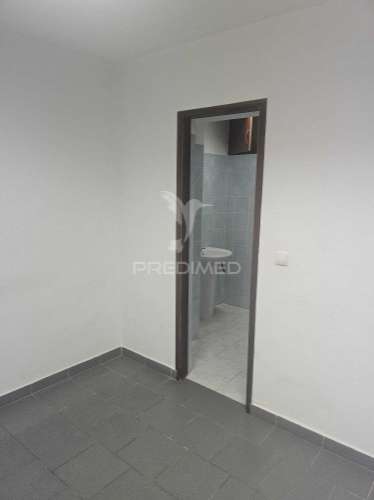 Loja no centro de elvas - comércio- serviços