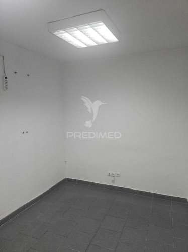 Loja no centro de elvas - comércio- serviços