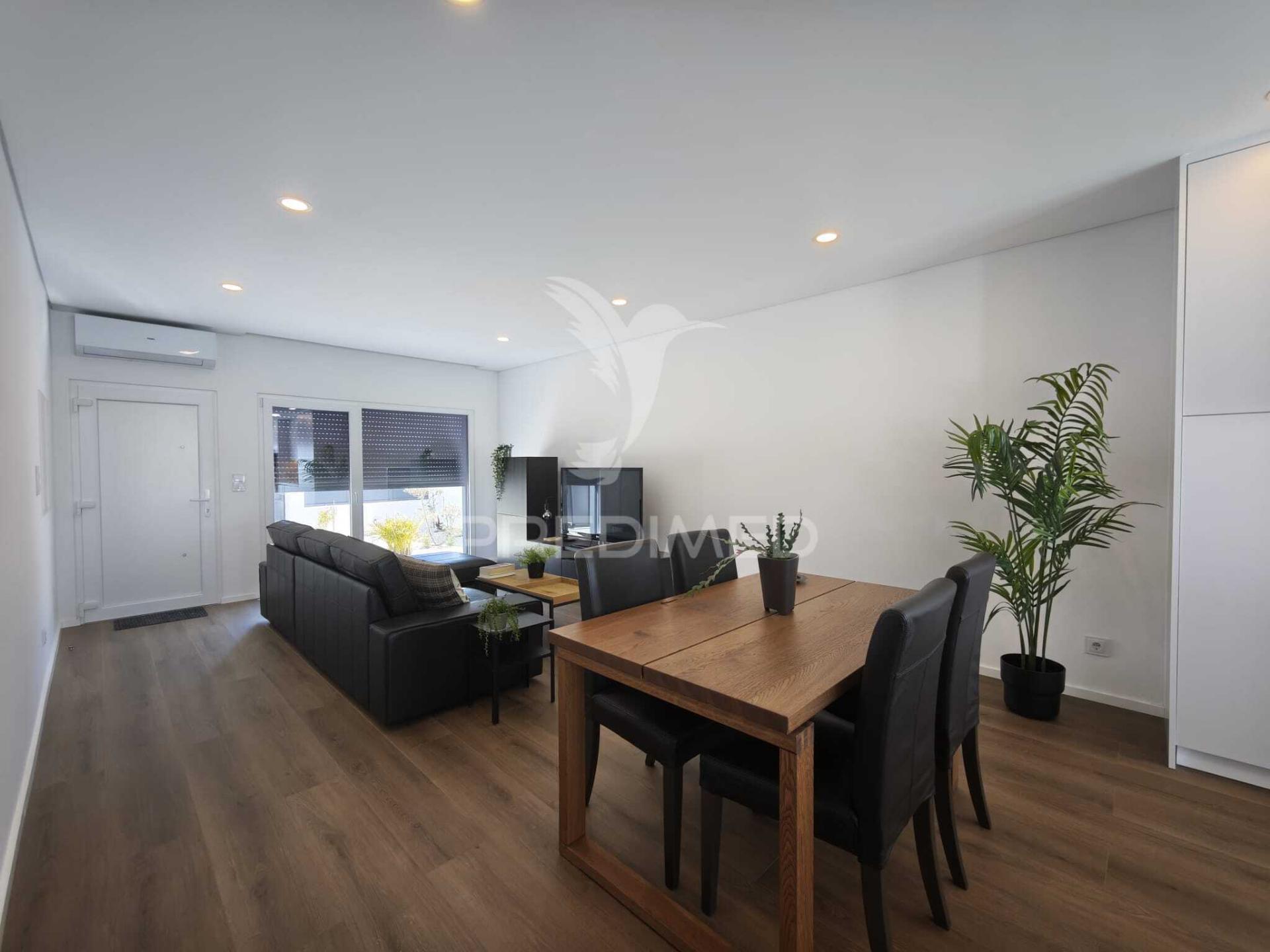 Moradia t3 moderna com piscina no porto alto