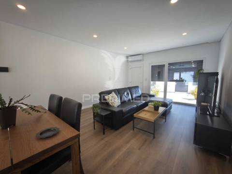 Moradia t3 moderna com piscina no porto alto