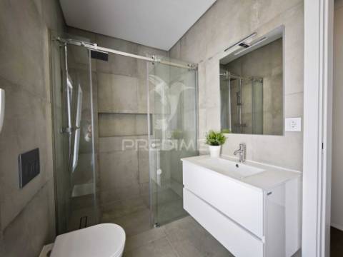 Moradia t3 moderna com piscina no porto alto