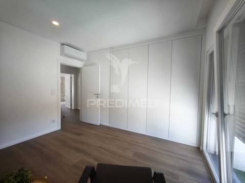 Moradia t3 moderna com piscina no porto alto