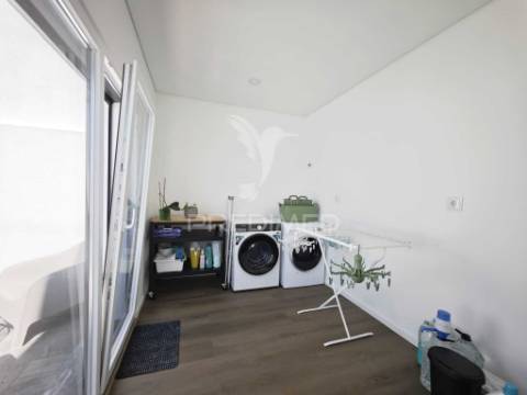 Moradia t3 moderna com piscina no porto alto