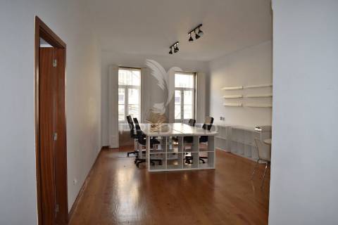 Escritório no centro do porto