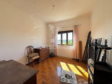 Moradia t5 mouriscas